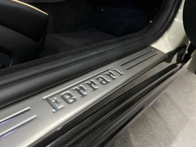 2011 Ferrari CALIFORNIA 缩略图 35