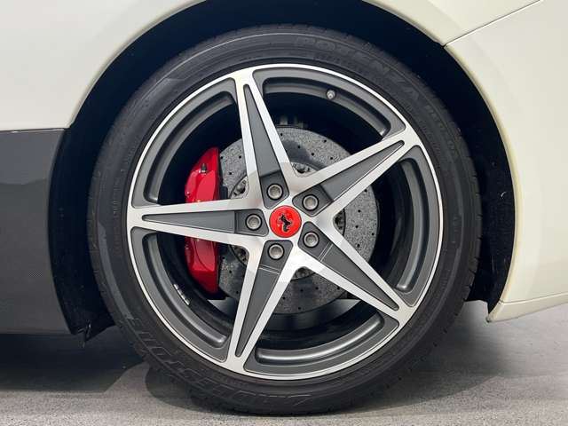 2011 Ferrari CALIFORNIA 缩略图 37