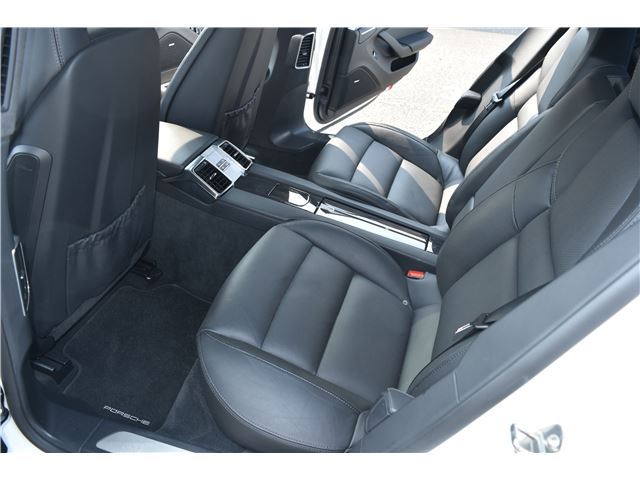 2011 Porsche PANAMERA 缩略图 35