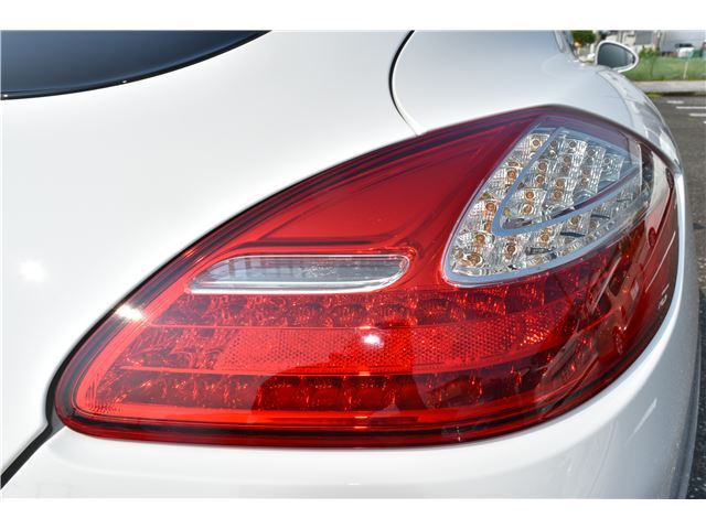 2011 Porsche PANAMERA 缩略图 42