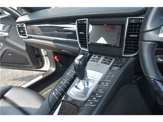 2011 Porsche PANAMERA 缩略图 53