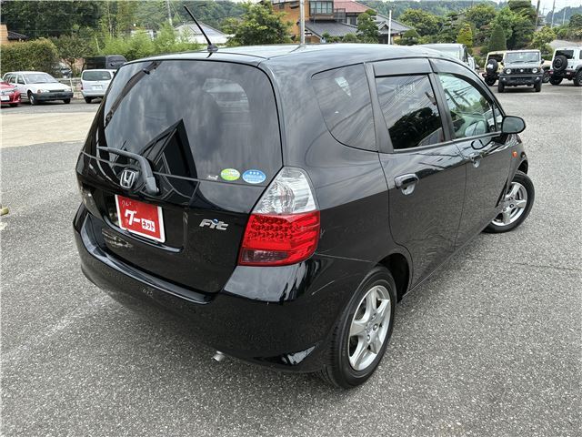 2004 Honda FIT 照片 2