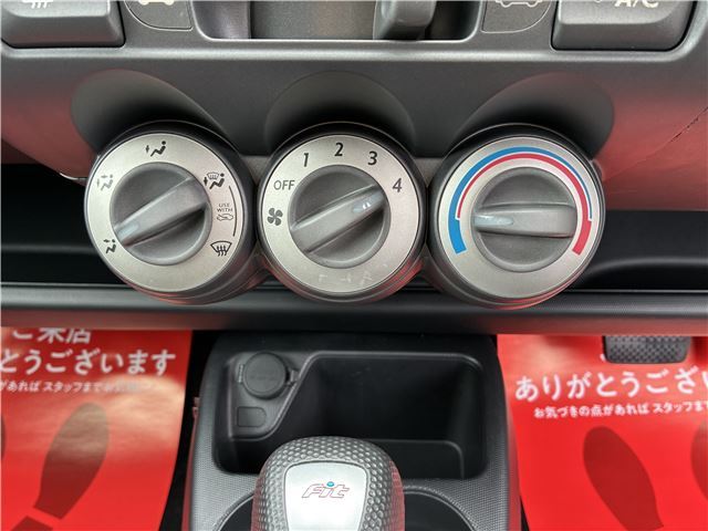 صورة مصغرة 20 لـ 2004 Honda FIT