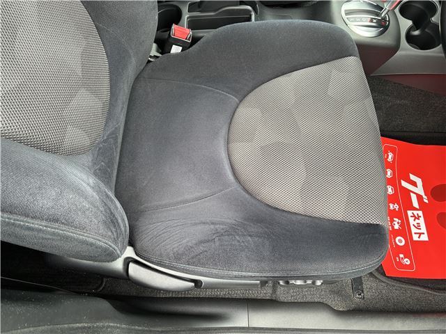 صورة مصغرة 23 لـ 2004 Honda FIT