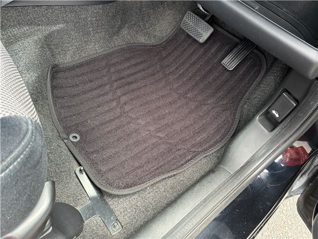 صورة مصغرة 24 لـ 2004 Honda FIT