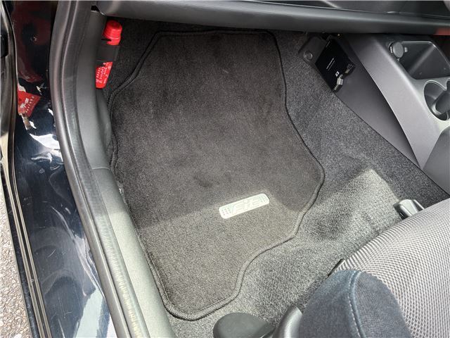 صورة مصغرة 27 لـ 2004 Honda FIT