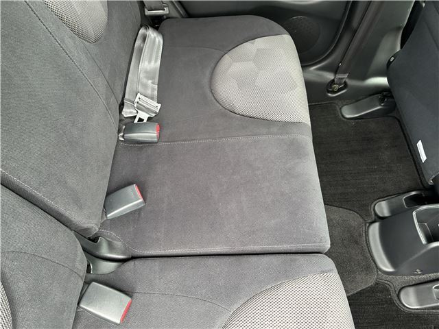 صورة مصغرة 31 لـ 2004 Honda FIT