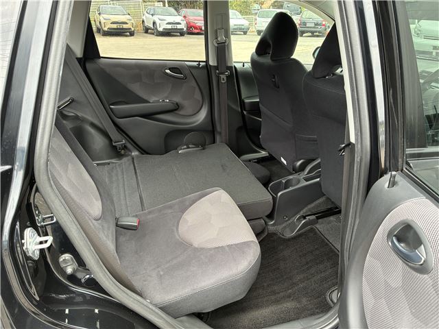 صورة مصغرة 45 لـ 2004 Honda FIT