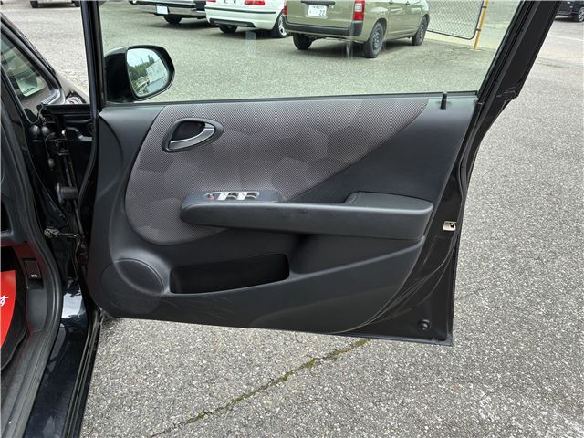 صورة مصغرة 47 لـ 2004 Honda FIT