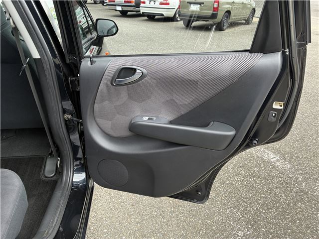 صورة مصغرة 48 لـ 2004 Honda FIT