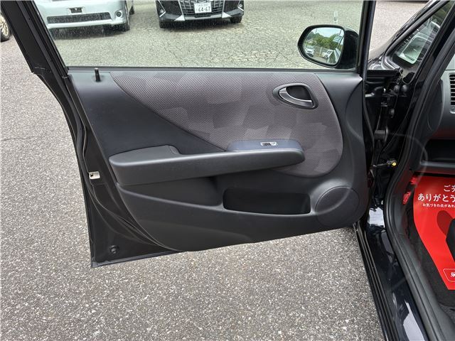 صورة مصغرة 49 لـ 2004 Honda FIT