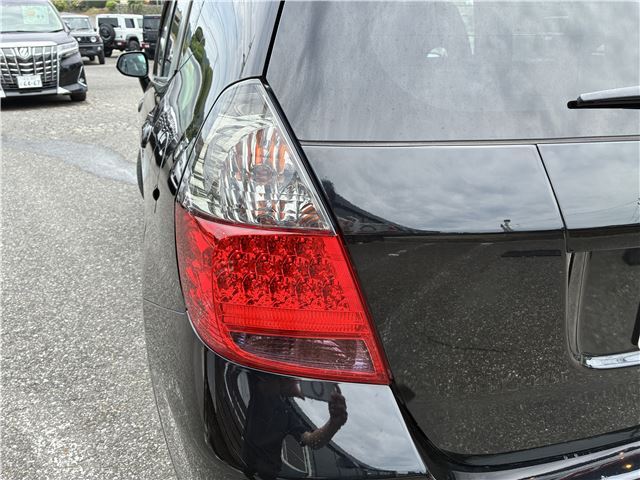 صورة مصغرة 74 لـ 2004 Honda FIT