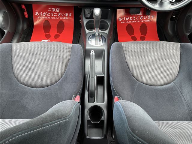 2004 Honda FIT 照片 9
