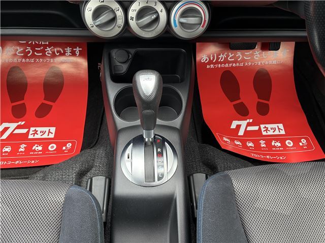 2004 Honda FIT 照片 8