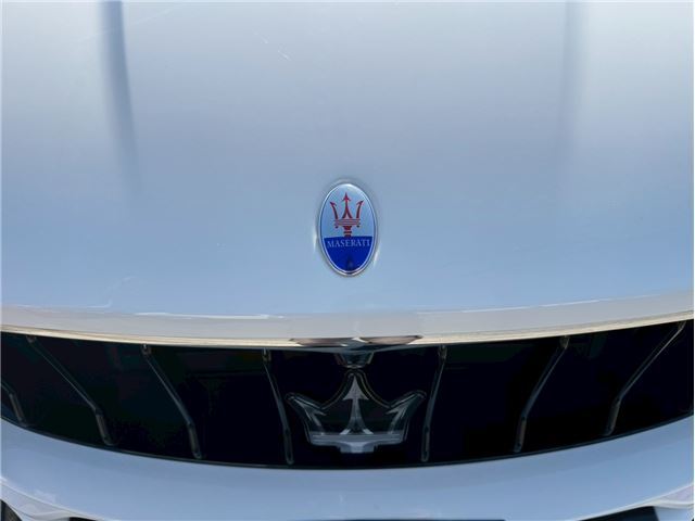 2016 Maserati LEVANTE — миниатюра 14