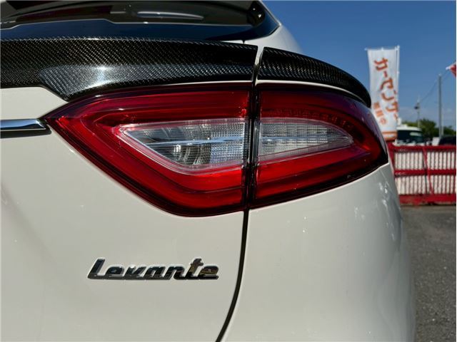 2016 Maserati LEVANTE — миниатюра 18