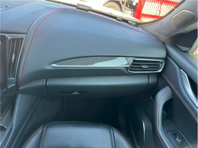 2016 Maserati LEVANTE — миниатюра 39