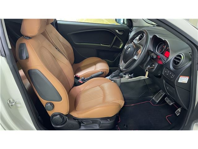 صورة مصغرة 16 لـ 2015 ALFA Romeo MITO