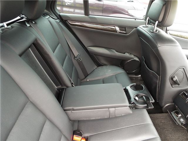 صورة مصغرة 6 لـ 2009 Mercedes-BENZ C-CLASS