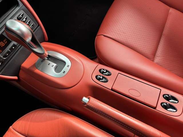 2001 Porsche 911 — миниатюра 19