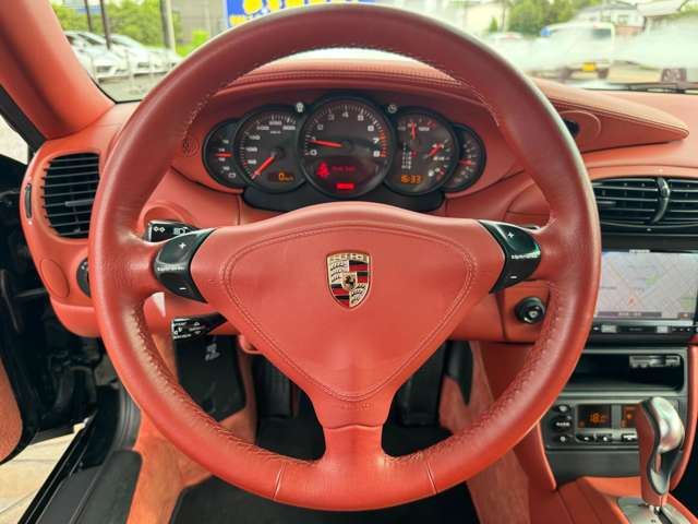 2001 Porsche 911 — миниатюра 8