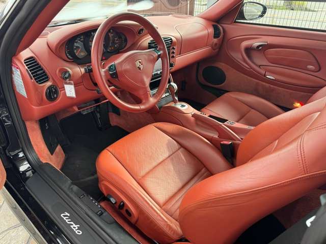2001 Porsche 911 — миниатюра 7