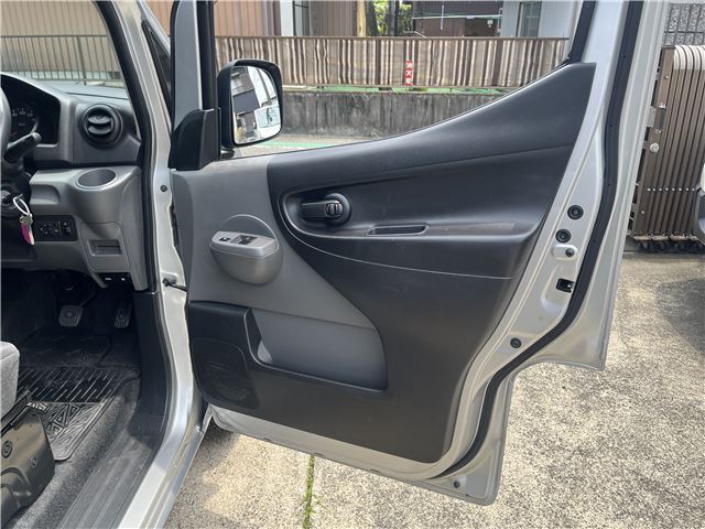 صورة مصغرة 21 لـ 2010 Nissan NV200VANETTE WAGON