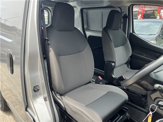 صورة مصغرة 25 لـ 2010 Nissan NV200VANETTE WAGON