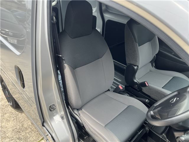 صورة مصغرة 26 لـ 2010 Nissan NV200VANETTE WAGON