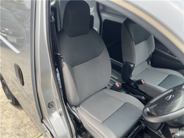 صورة مصغرة 60 لـ 2010 Nissan NV200VANETTE WAGON