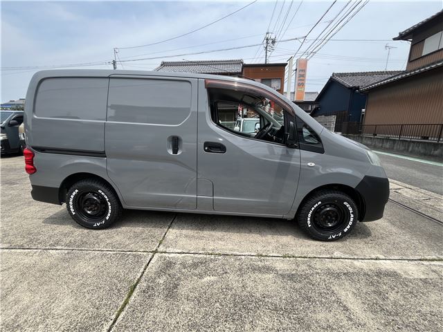 2010 Nissan NV200VANETTE WAGON — фото 10