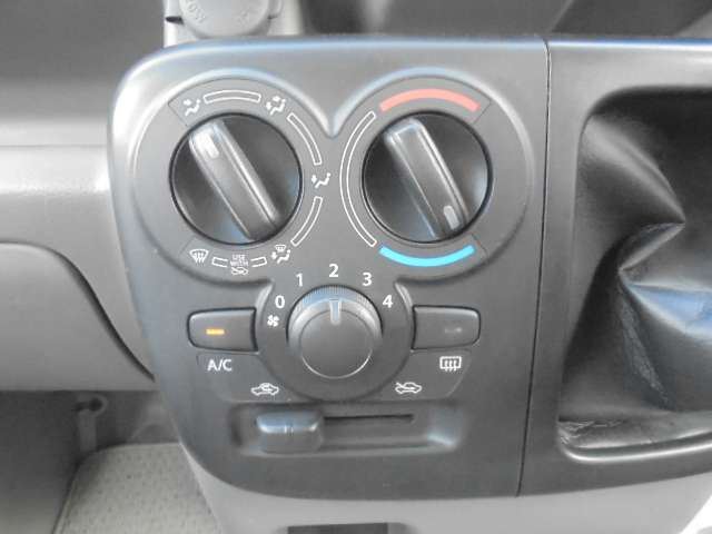صورة مصغرة 36 لـ 2021 Nissan NV100CLIPPER RIO