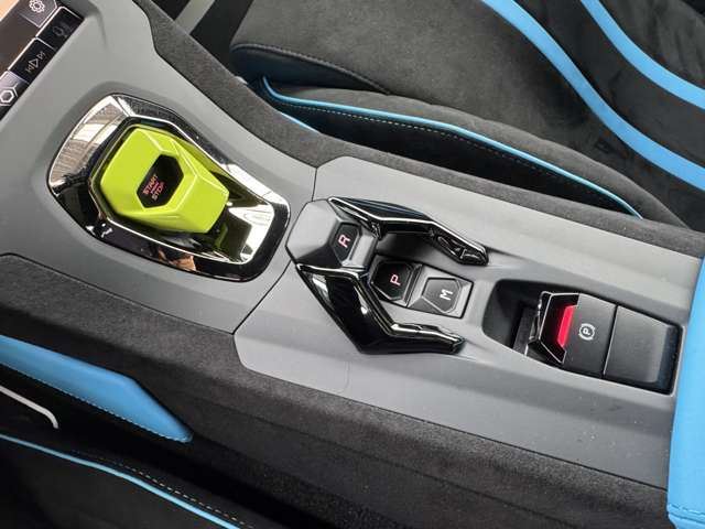 2023 Lamborghini HURACAN — миниатюра 21