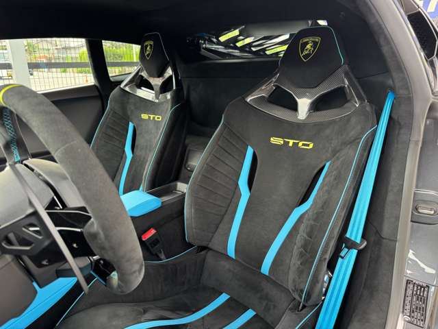 2023 Lamborghini HURACAN — миниатюра 37