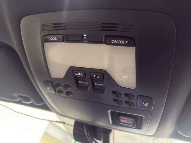 صورة مصغرة 30 لـ 2014 Lexus IS F