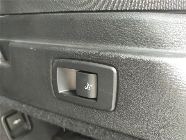 2016 BMW X1 thumbnail 25