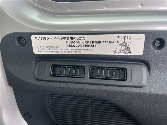 2021 Nissan NV200 VANETTE VAN thumbnail 21