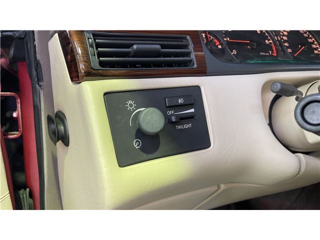 صورة مصغرة 34 لـ 1996 Cadillac ELDORADO