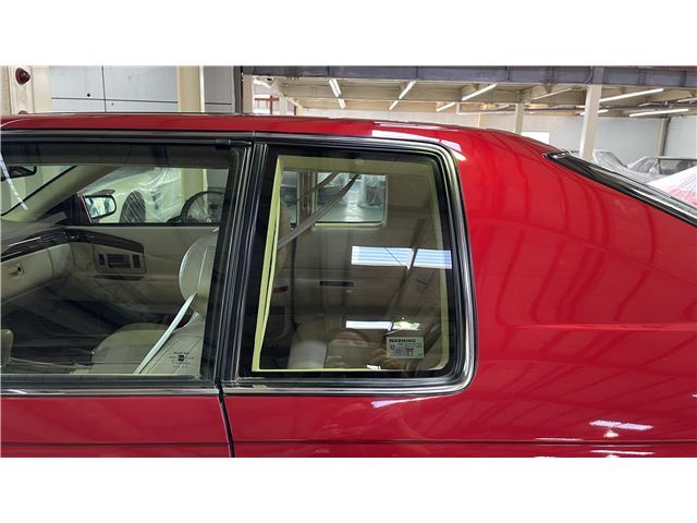 صورة مصغرة 41 لـ 1996 Cadillac ELDORADO