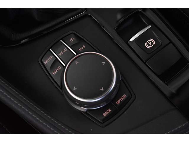 2017 BMW X1 — миниатюра 51