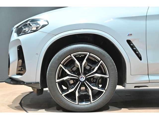 صورة مصغرة 22 لـ 2023 BMW X4