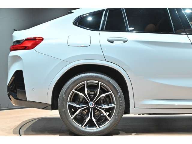 صورة مصغرة 23 لـ 2023 BMW X4