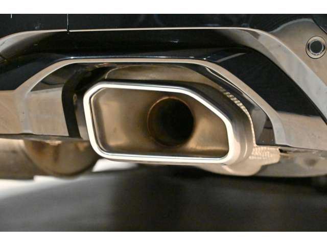 صورة مصغرة 28 لـ 2023 BMW X4