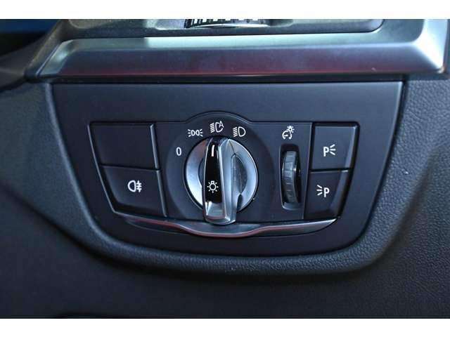 صورة مصغرة 44 لـ 2023 BMW X4