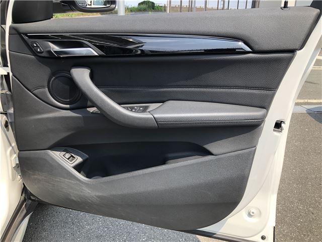 2016 BMW X1 thumbnail 21