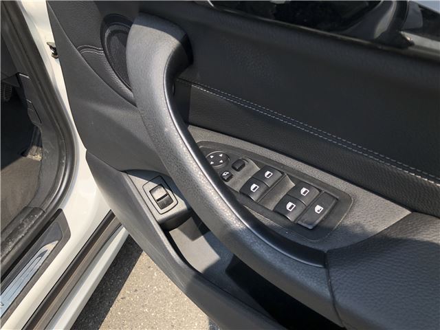 2016 BMW X1 thumbnail 22