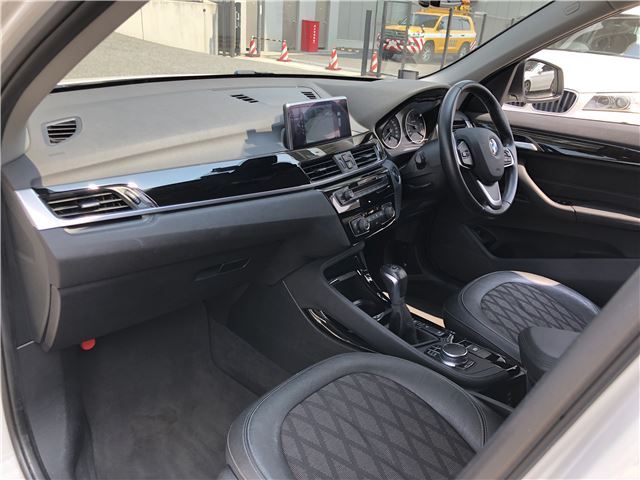 2016 BMW X1 thumbnail 33