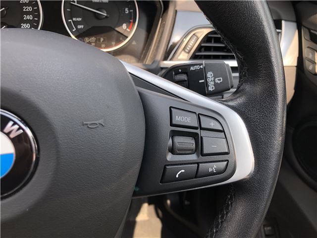 2016 BMW X1 thumbnail 40