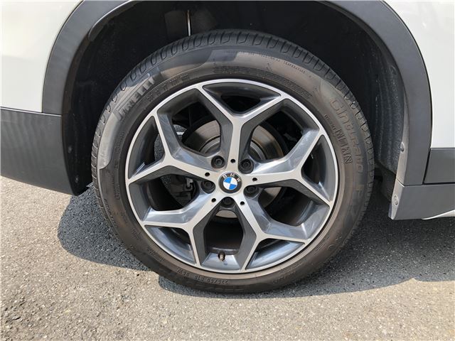 2016 BMW X1 photo 8
