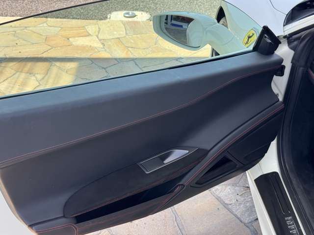 صورة مصغرة 36 لـ 2011 Ferrari 458 ITALIA